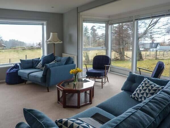 Interior - Fronthill (Newtonmore)