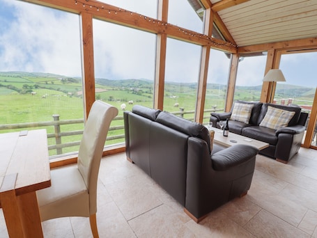 Cottage | Interior. Pen Bryn Llan