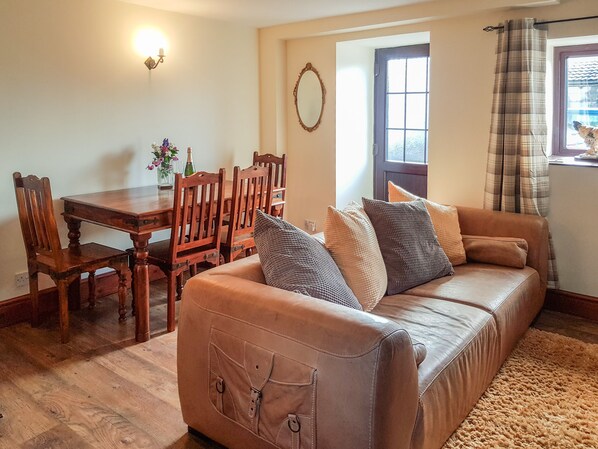 Cottage | Living room - Rambler's Cottage (Matlock)