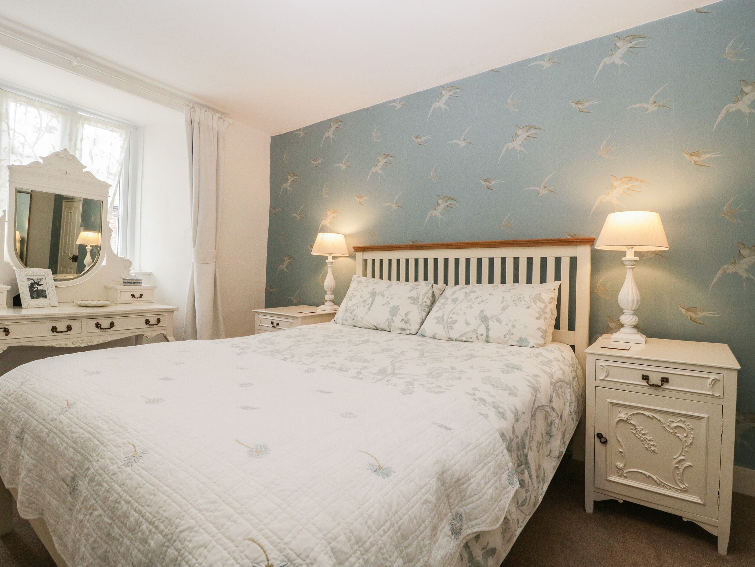 Cottage | 4 bedrooms, individually decorated, individually furnished, free WiFi