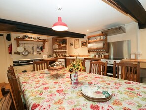 Cottage | Private kitchen | Fridge, stovetop, dishwasher, highchair - Church Farmhouse (Chard)