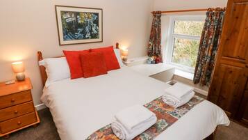 Cottage | Interior