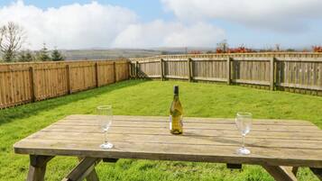 Cottage | Property grounds
