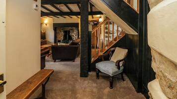 Cottage | Interior
