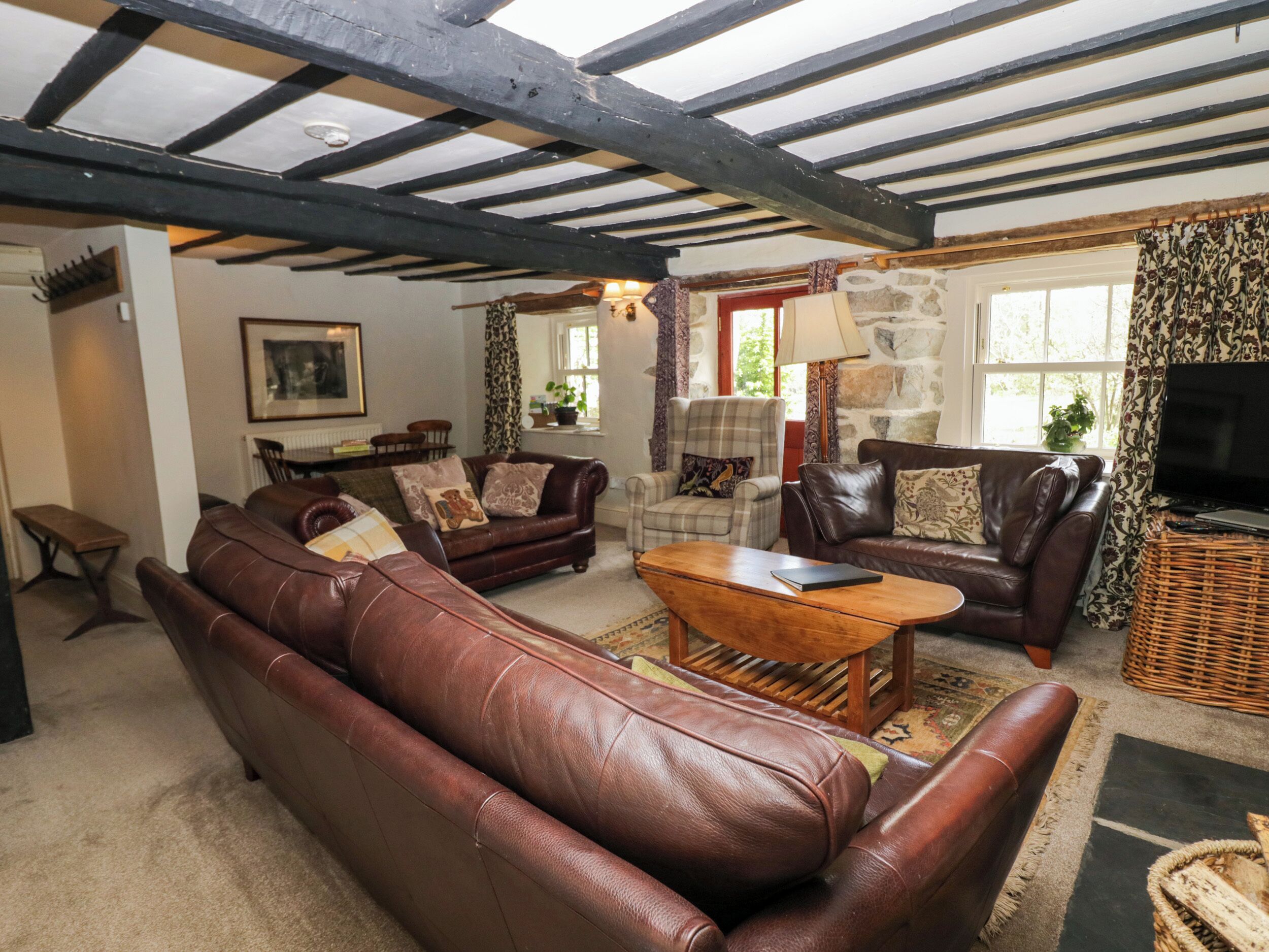 Cottage | Living area | TV, DVD player