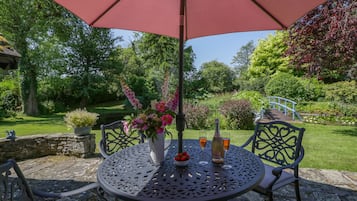Cottage | Interior