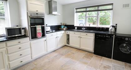Pebworth Cottage