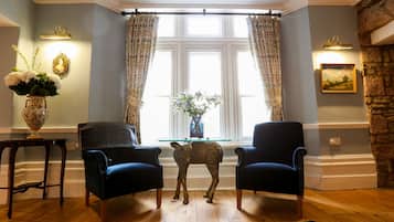 Cottage | Interior