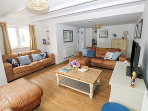 Cottage | Living area - Hillbrook House (Haverfordwest)
