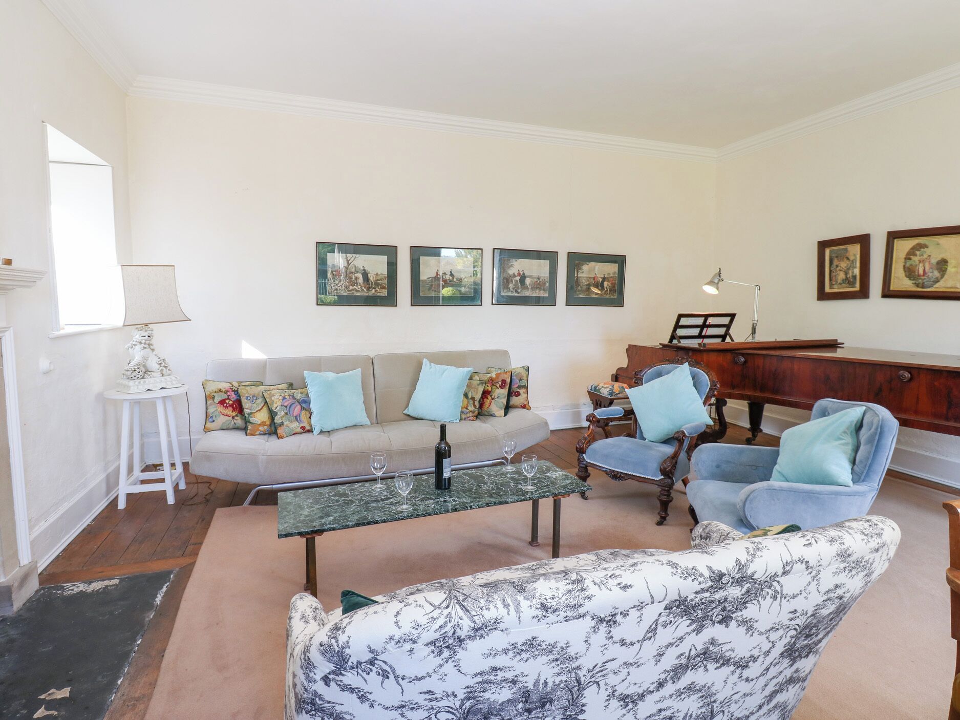 Cottage | Living area | DVD player