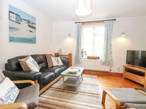 Cottage | Living area | TV, DVD player