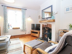 Cottage | Living area | TV, DVD player