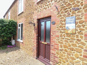 Cottage | Exterior detail
