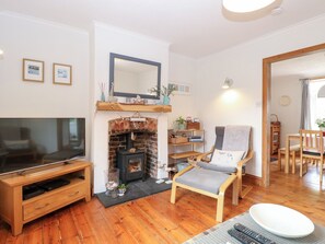 Cottage | Living area | TV, DVD player