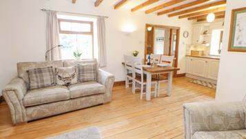 Stuga | Vardagsrum | Tv och dvd-spelare