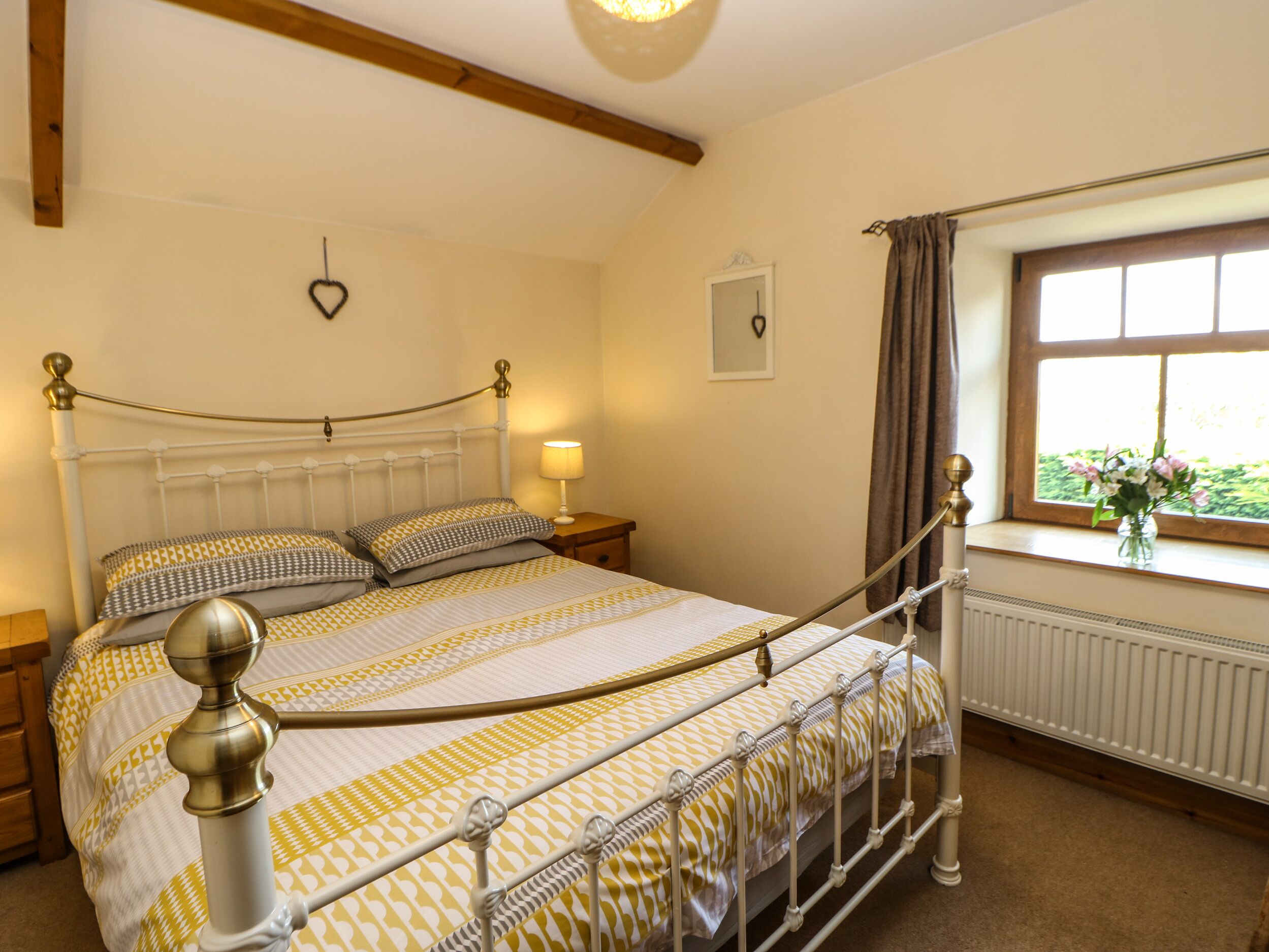 Cottage | 2 bedrooms, individually decorated, individually furnished, free WiFi