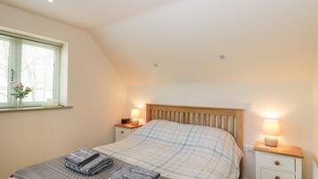 Cottage | 1 bedroom, individually decorated, individually furnished, free WiFi