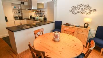 Cottage | Interior