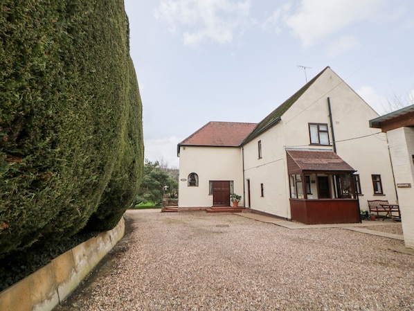 Cottage | Front of property