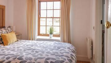 1 bedroom, individually decorated, individually furnished, free WiFi