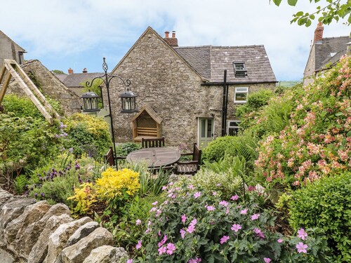 Sundial Cottage