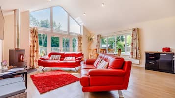 Cottage | Living room | TV, DVD player