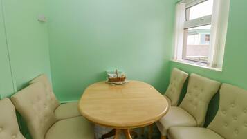 Cottage | Interior