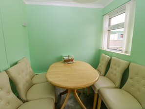 Cottage | Interior - Tir Bedw (Pwllheli)