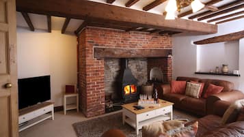 Cottage | Interior