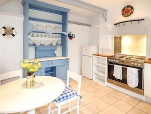 Private kitchen - Blue Harbour Cottage (Torquay)