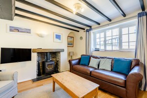 Cottage | Living area