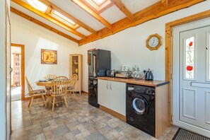 Cottage | Interior