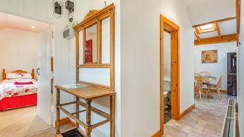 2 bedrooms, individually decorated, individually furnished