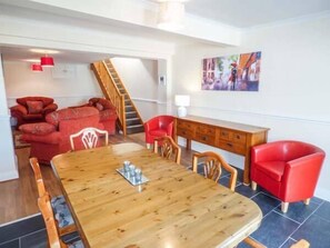 Cottage | Interior - Arfryn (Bangor)