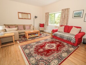 คอทเทจ | ห้องนั่งเล่น | ทีวี, เครื่องเล่นดีวีดี