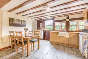 Cottage | Interior - West End Barn (Evesham)