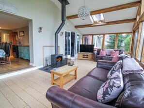 TV - Manor Wood (Chester)