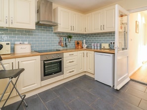 Cottage | Interior - Trederwen (Rhayader)