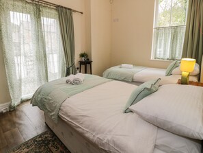 Cottage | 5 bedrooms, individually decorated, individually furnished, free WiFi - The Mill House (Corwen)