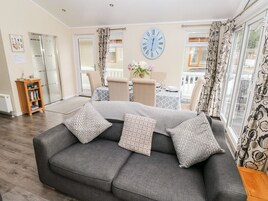 Casa de campo | Zona de estar | Una televisión, un reproductor de DVD