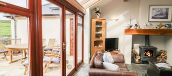 Manaros Cottage