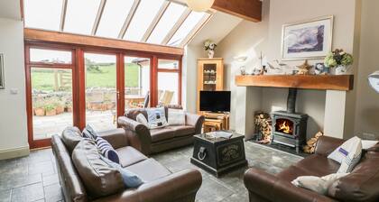 Manaros Cottage