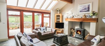 Manaros Cottage