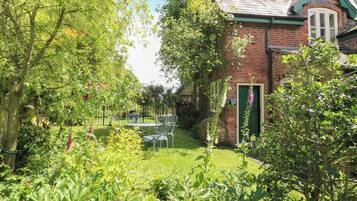 Cottage | Tempat makan outdoor