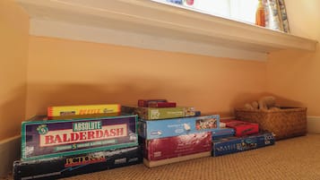 Cottage | Games room