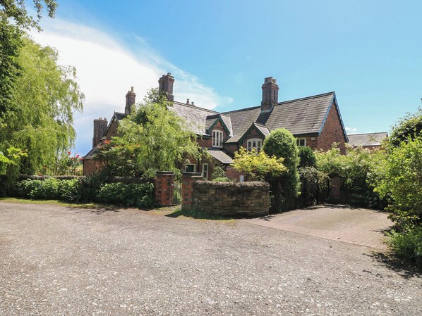 Cottage | Exterior - Just A Cottage, Newlands Farm (Alfreton)