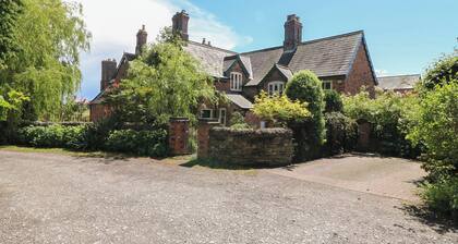 Just A Cottage, Newlands Farm