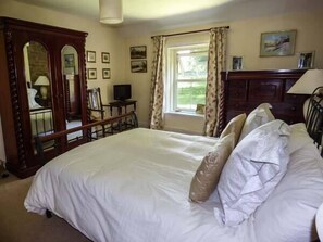 Cottage | 5 bedrooms, individually decorated, individually furnished, free WiFi