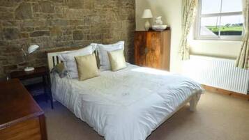 Cottage | 5 bedrooms, individually decorated, individually furnished, free WiFi