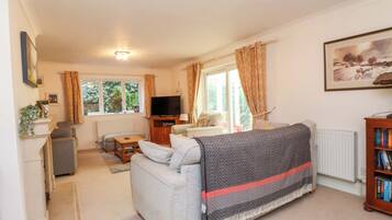 Feriehus | Opholdsområde | Tv, dvd-afspiller